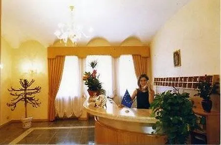 Hotel Casa Caburlotto Roma Italia