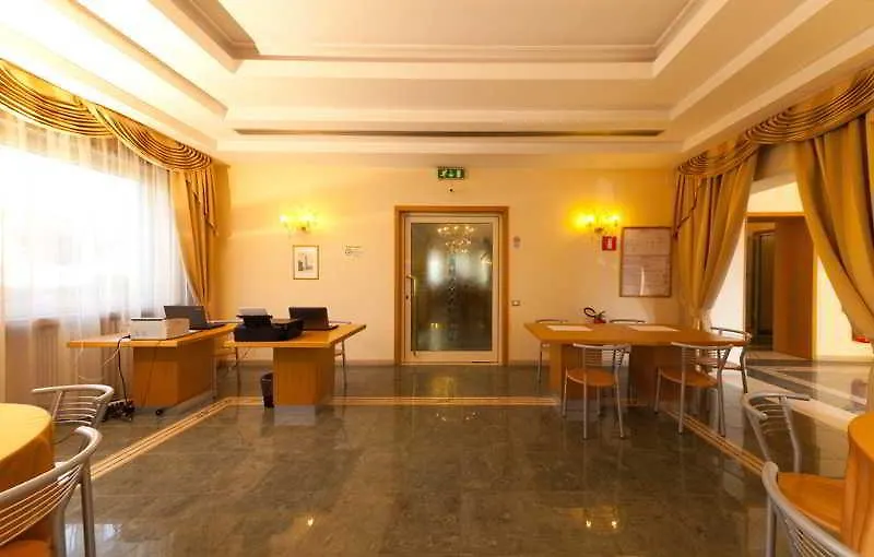 Отель Casa Caburlotto Roma 3*, Рим