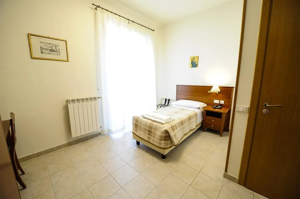 Отель Casa Caburlotto Roma 3*, Рим