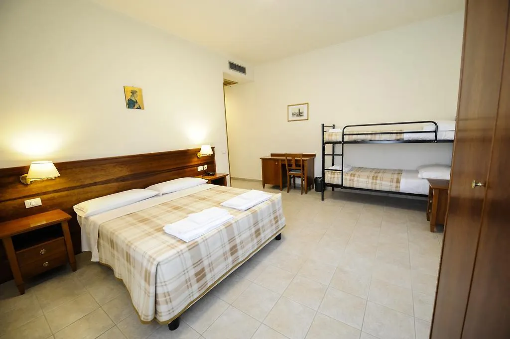 Отель Casa Caburlotto Roma
