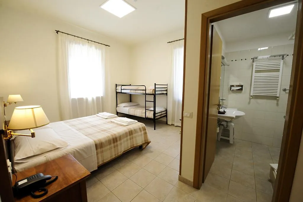 Отель Casa Caburlotto Roma  Рим