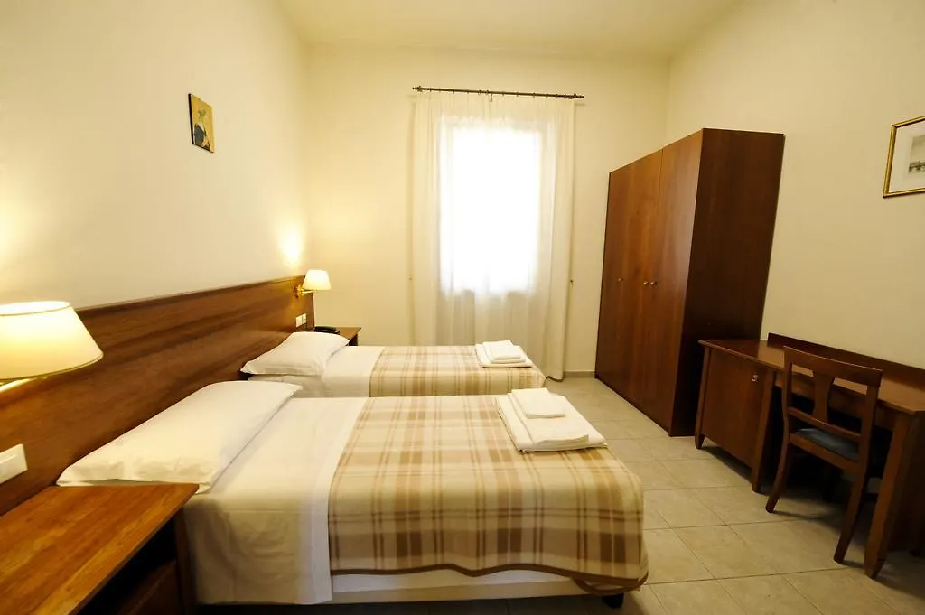 Отель Casa Caburlotto Roma  Рим