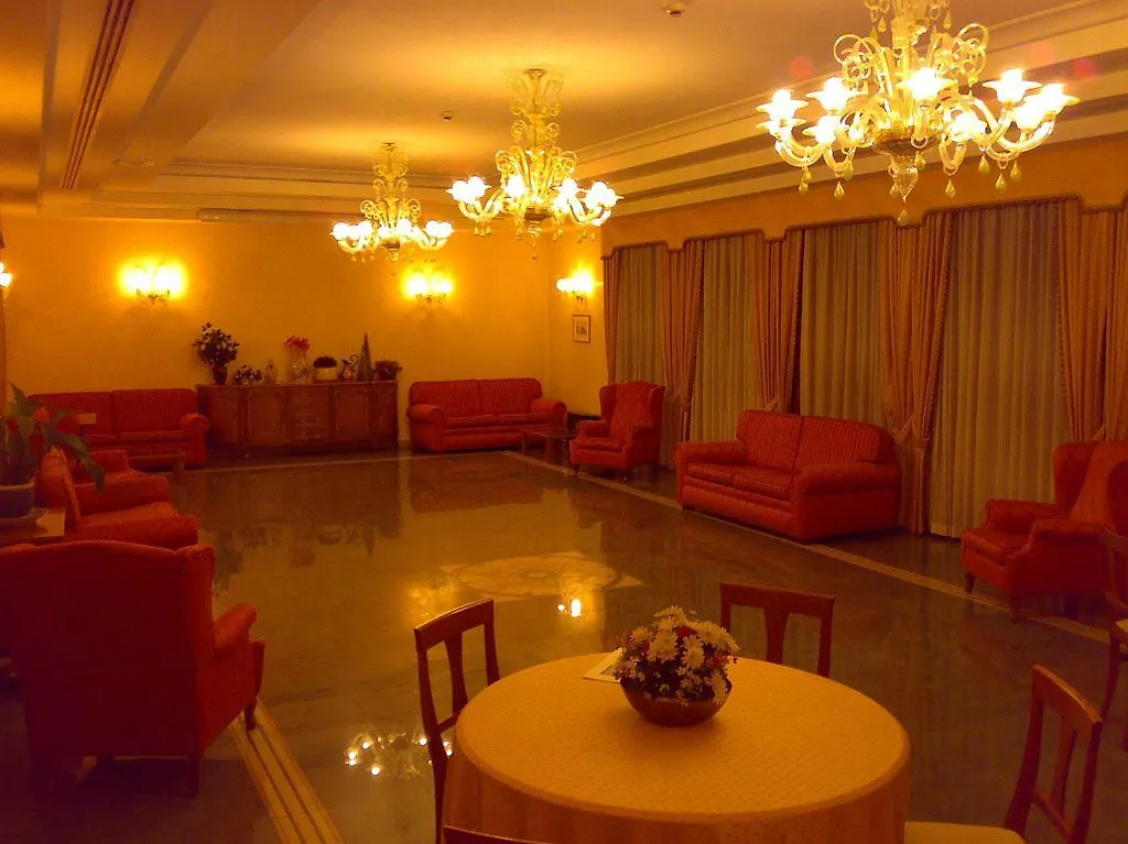 Отель Casa Caburlotto Roma