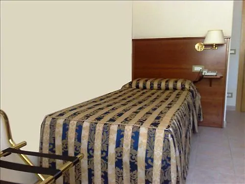 Отель Casa Caburlotto Roma 3*, Рим