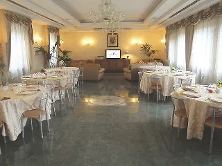 Casa Caburlotto Roma Hotel